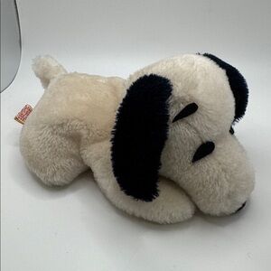 Vintage Snoopy plush. Good condition.